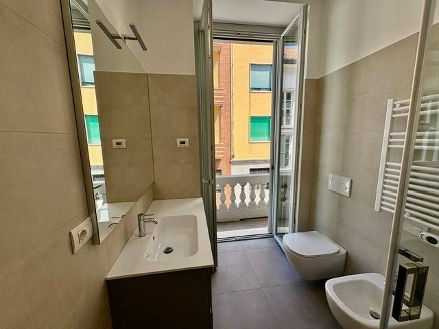 Bagno - Bilocale via Alessandro Volta 19, San Biagio - San Carlo, Monza