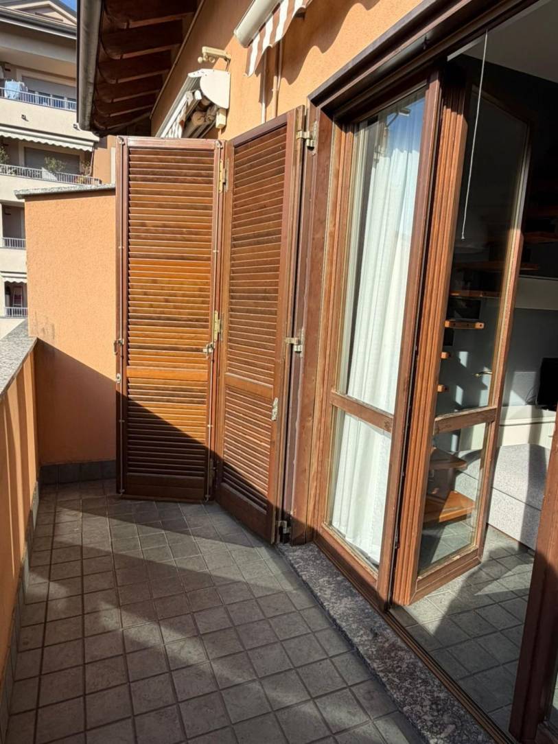 Terrazzo - Bilocale viale Libertà 128, Via Lecco - Viale Libertà, Monza