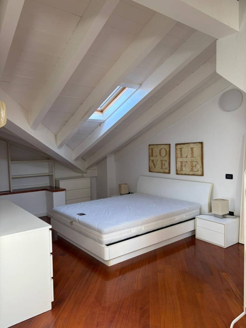 Camera da letto - Bilocale viale Libertà 128, Via Lecco - Viale Libertà, Monza