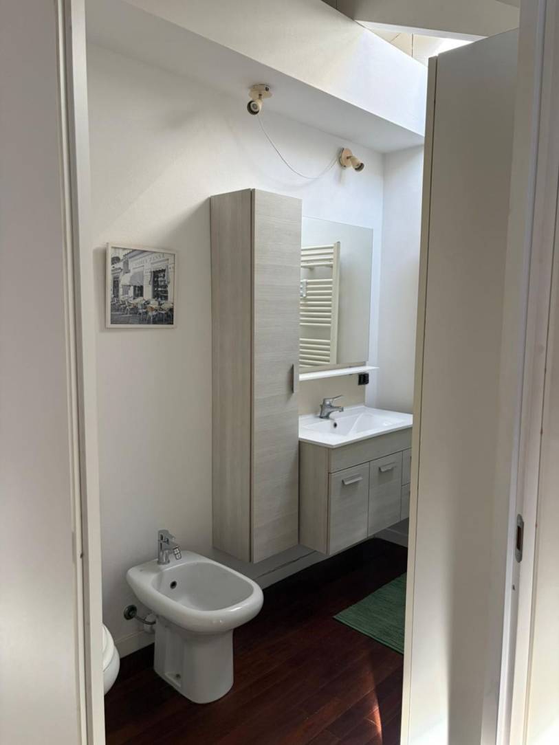 Bagno - Bilocale viale Libertà 128, Via Lecco - Viale Libertà, Monza