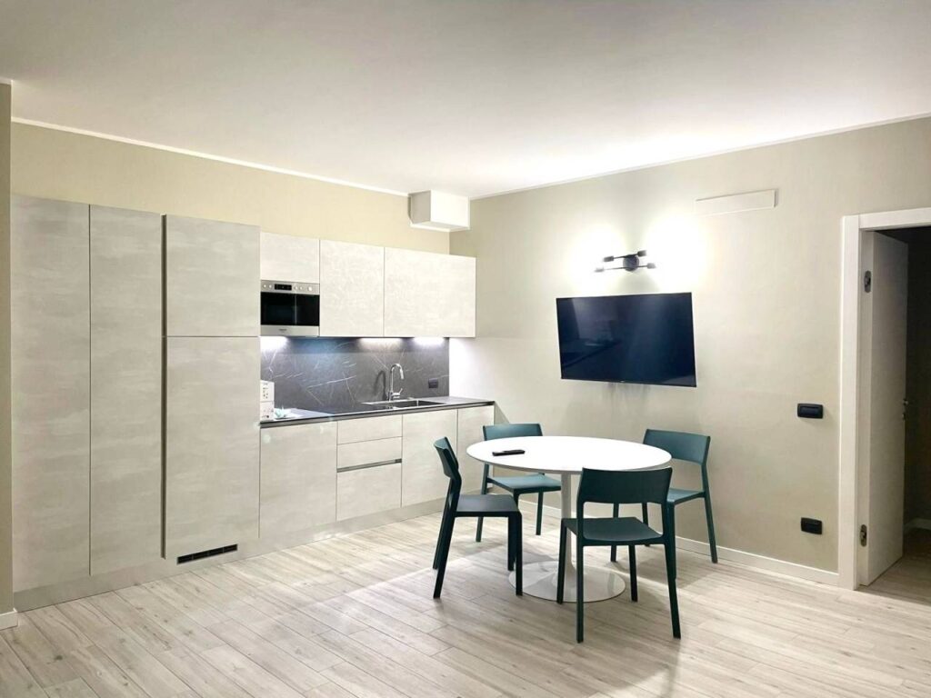 Salone - Monolocale via Tevere 32, San Fruttuoso - Boscherona, Monza