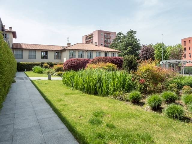 Giardino - Quadrilocale viale della Vittoria 44, Villasanta